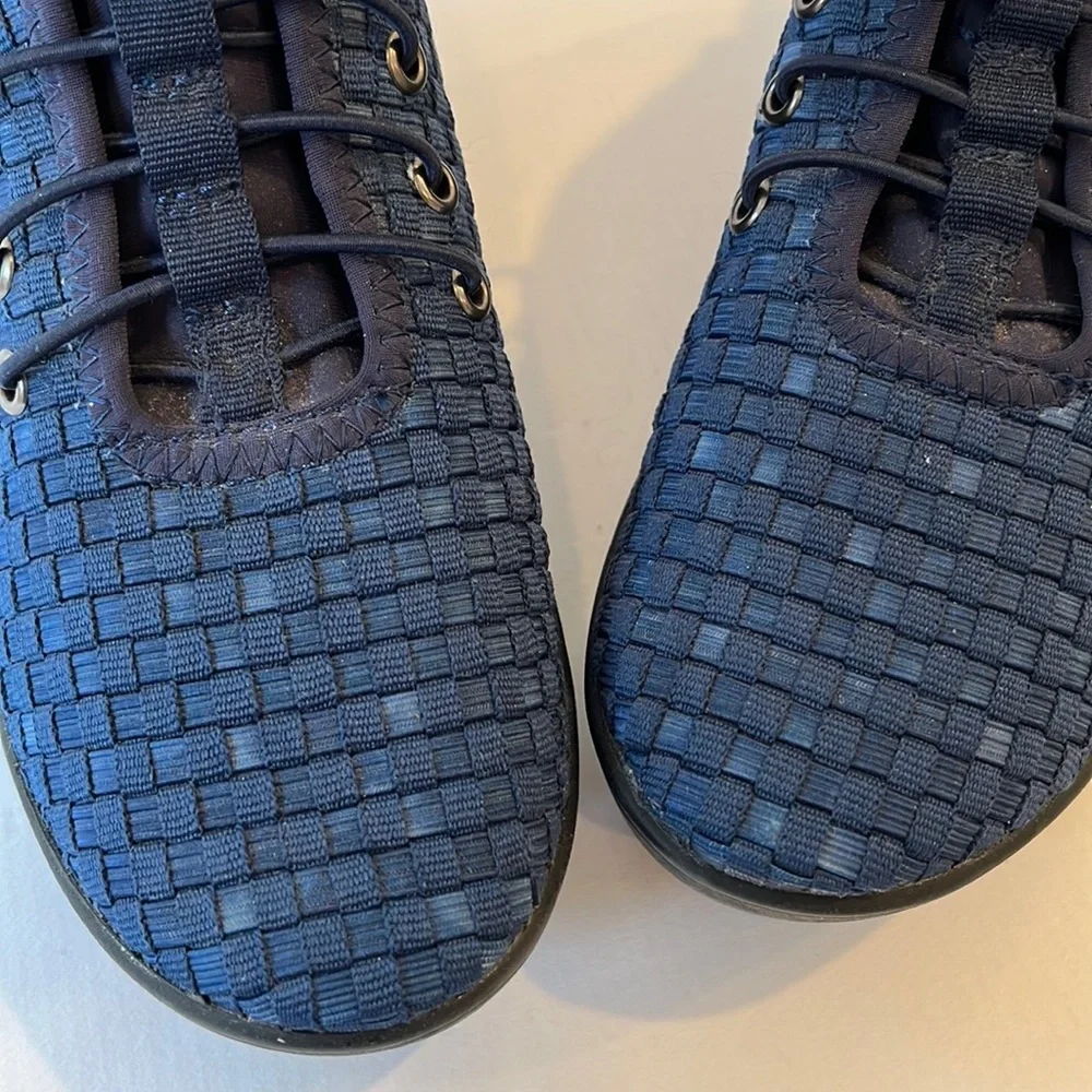 Steve Madden women’s shoes navy blue textured fabric platform wedge size 7.5